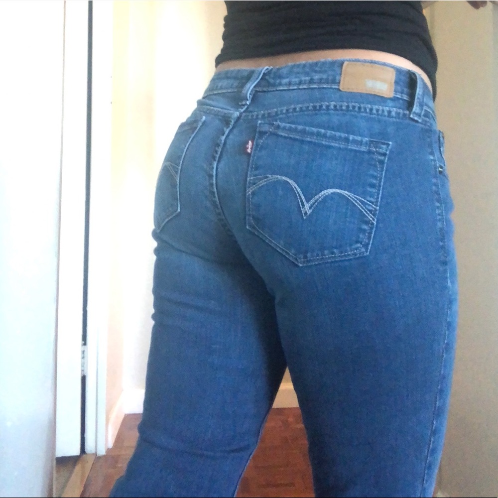 Levi jeans sz 9